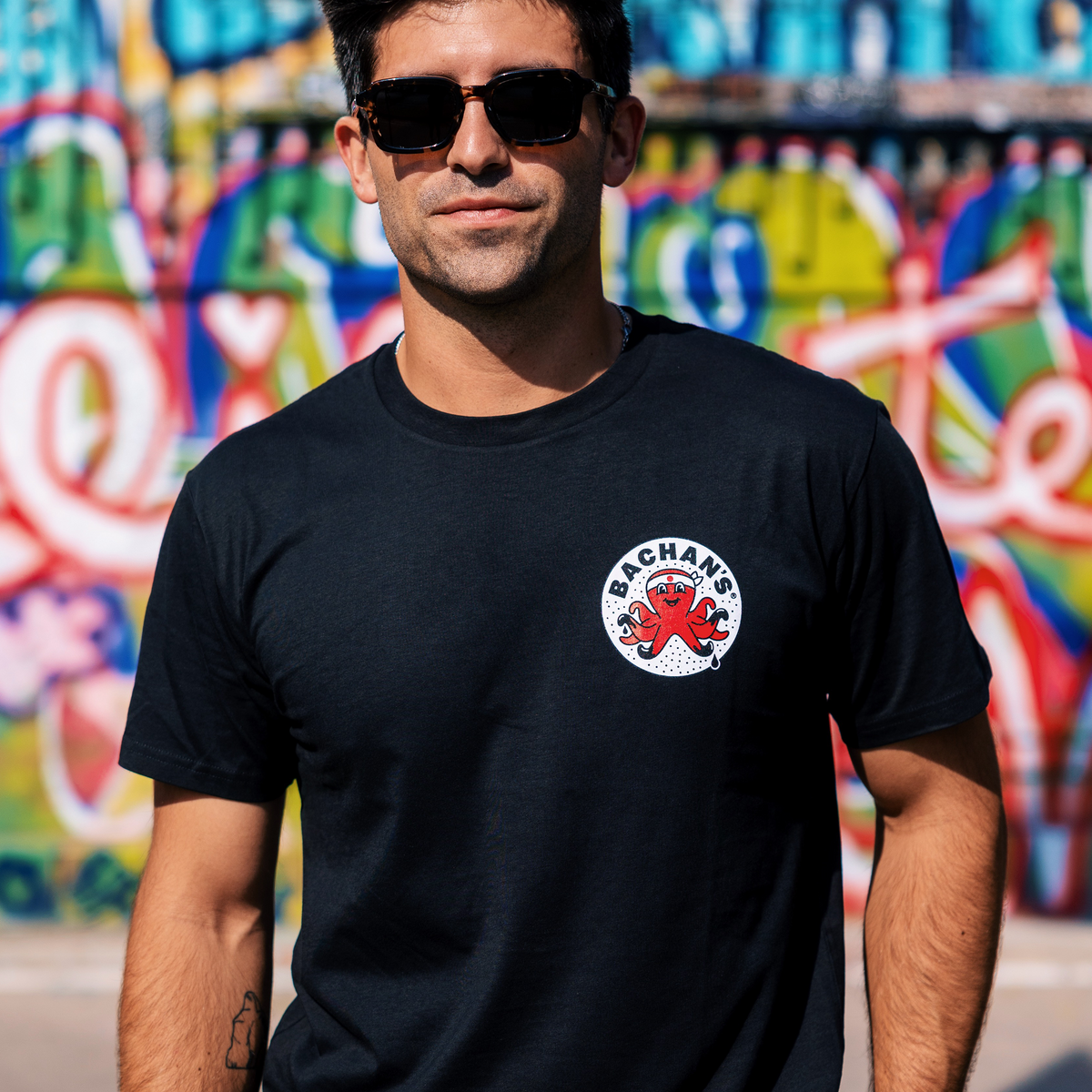 Logo Tee B6